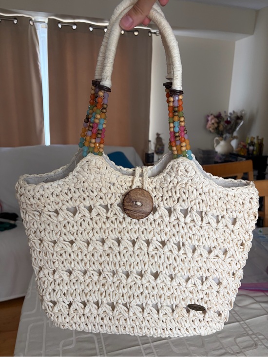 Cappelli Straworld Handbags - Vintage Cream Cappelli
Straworld, Inc. Crochet Tote with Colourful Beaded Handle